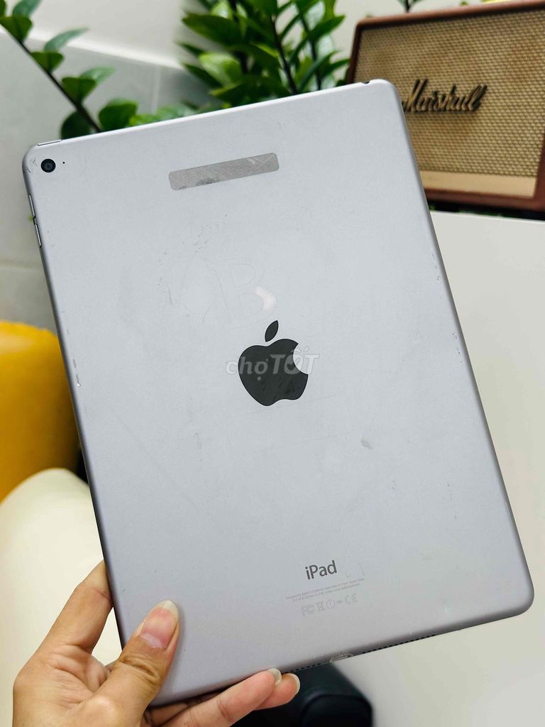 Apple iPad Air 2 Wifi 128GB quốc tế. Mua bán Máy tính bảng tại Quận 10 Tp Hồ Chí Minh được đăng bởi Chuyên IPhone Thanh Lý Giá Tốt hình 1