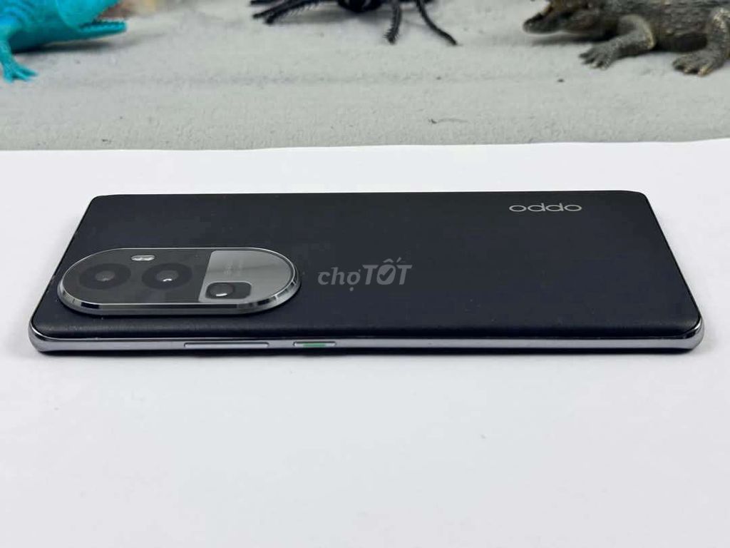 Oppo reno nội địa ai cần liên hệ có ship xa