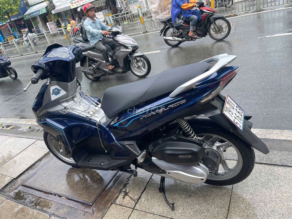 Honda Air Blade 2017 Синий б/у 90%