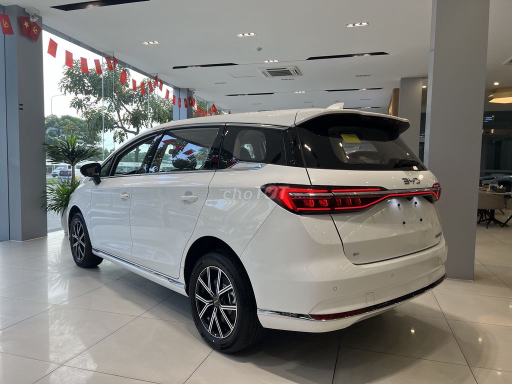 ✅ BYD M6 7 Chổ, Ưu Đãi Trong Tháng 11, Hỗ Trợ Vay. Mua bán Ô tô tại Quận Bình Tân Tp Hồ Chí Minh được đăng bởi BYD Võ Văn Kiệt hình 4