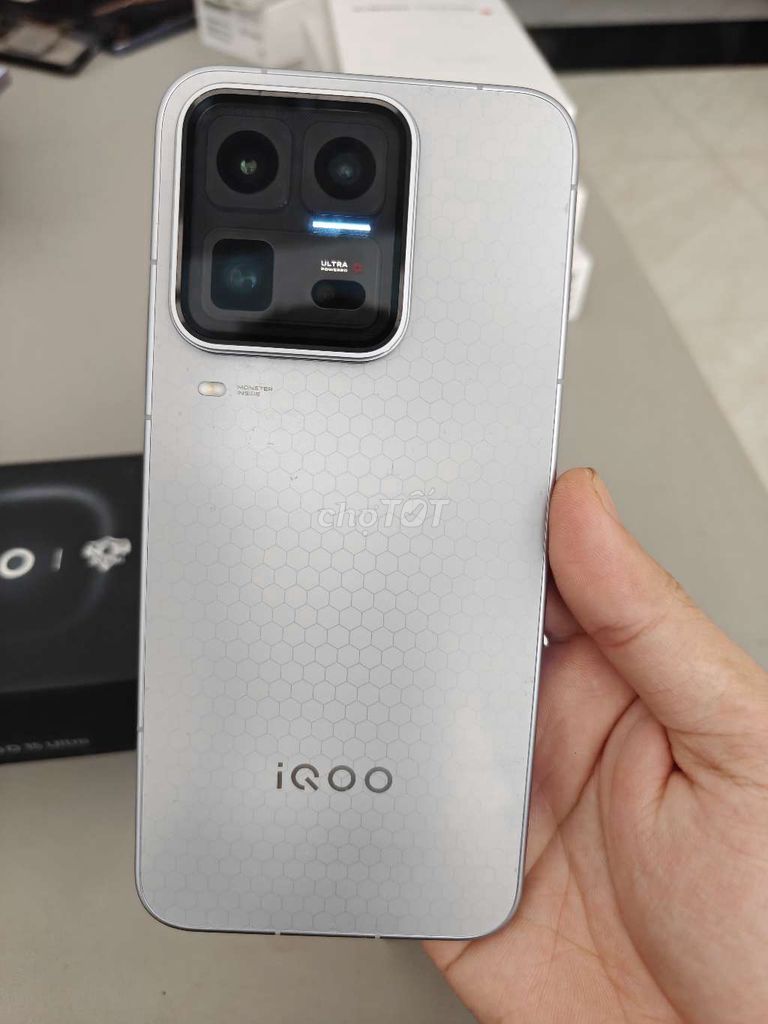 IQOO 15 Ultra 16GB/512GB có GL. Mua bán Điện thoại tại Thành phố Dĩ An Bình Dương được đăng bởi Hiếu Mobile hình 1