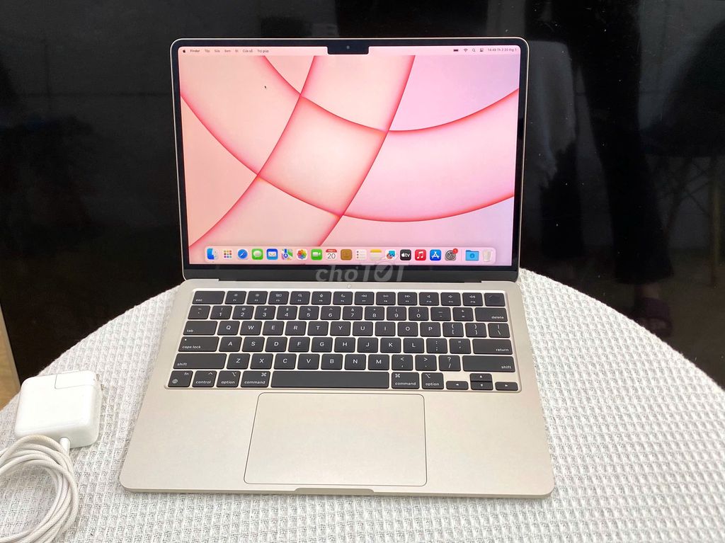 MacBook Air M2 8/256GB Pin100 sạc 15lần màu siu iu