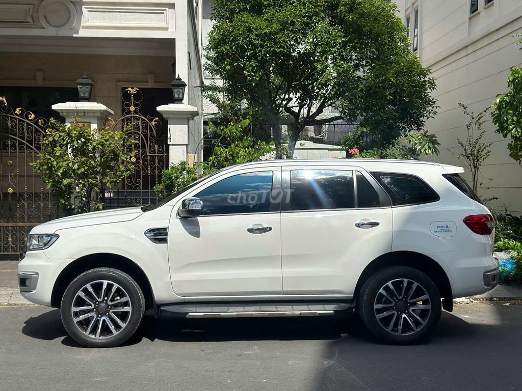 Chính chủ bán Ford Everest 2019 Titanium 2.0L 4x2. Mua bán Ô tô tại Quận Gò Vấp Tp Hồ Chí Minh được đăng bởi PHẠM VIỆT hình 7