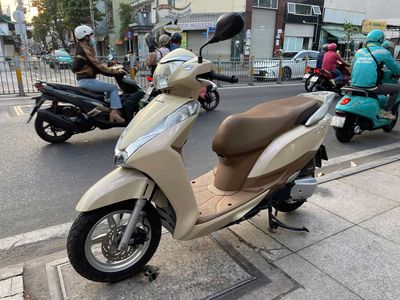 Honda Lead Fi 2016 Vàng kem