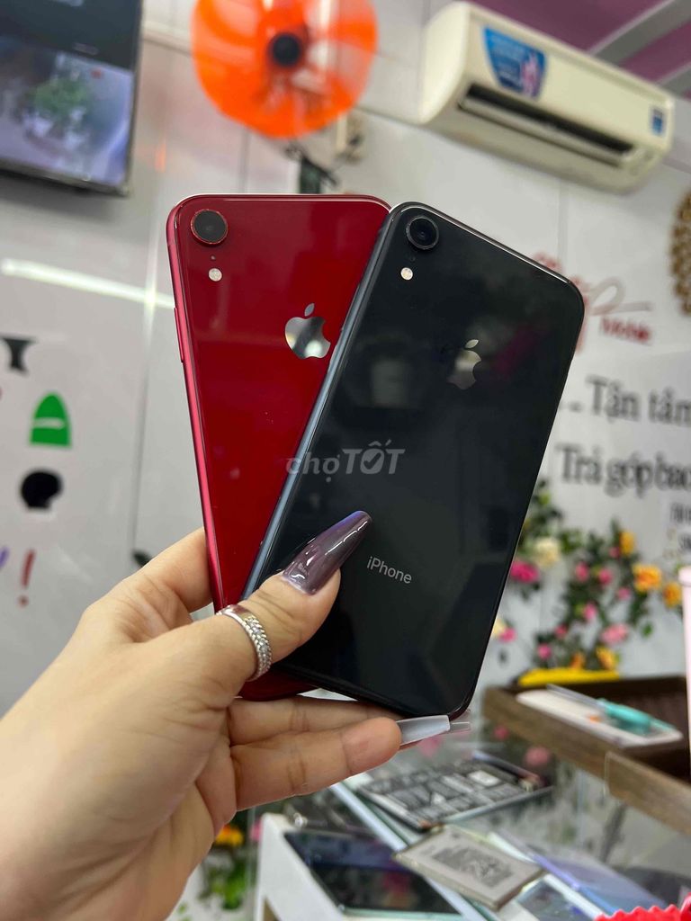 Apple iPhone XR 64GB đen. Mua bán Điện thoại tại Quận Tân Phú Tp Hồ Chí Minh được đăng bởi LỆ MỸ mobile hình 1