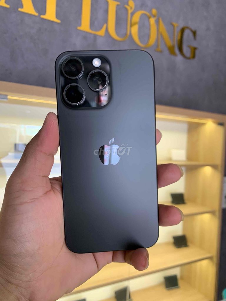 Apple iPhone 15 Pro Max 256GB đẹp 98%. Mua bán Điện thoại tại Quận Ninh Kiều Cần Thơ được đăng bởi shop một chín tám tám hình 1