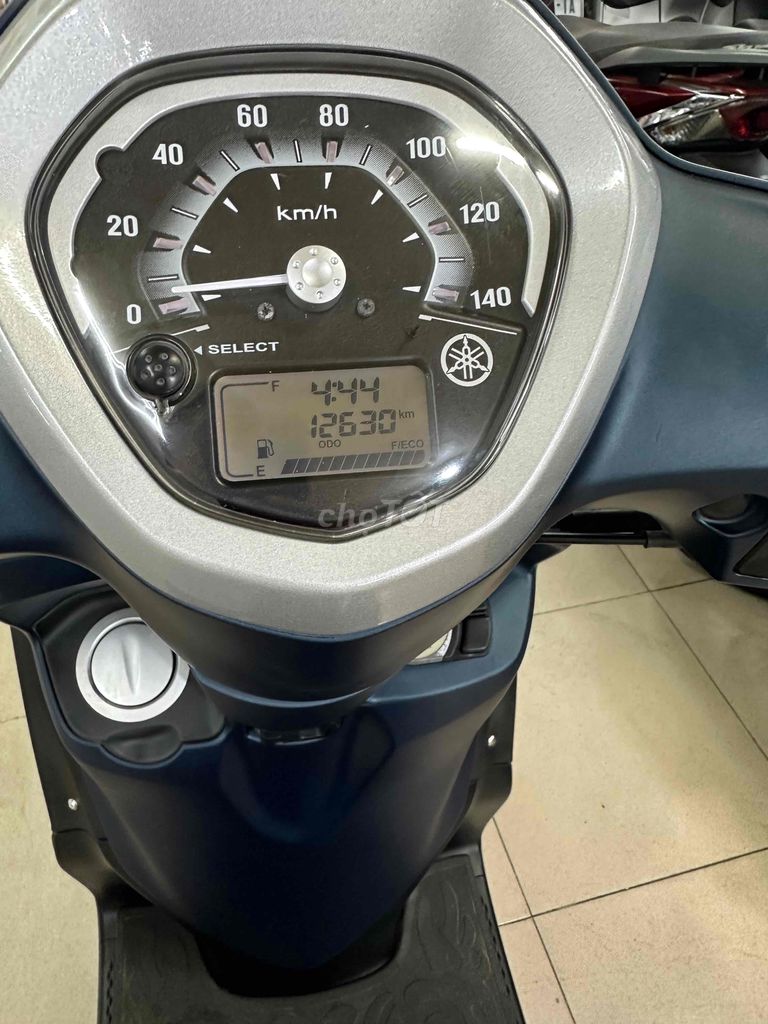 yamahaGARDE chạy 12 ngàn km mới 90% zin 100%. Mua bán Xe máy tại Quận 8 Tp Hồ Chí Minh được đăng bởi A. Hải hình 4