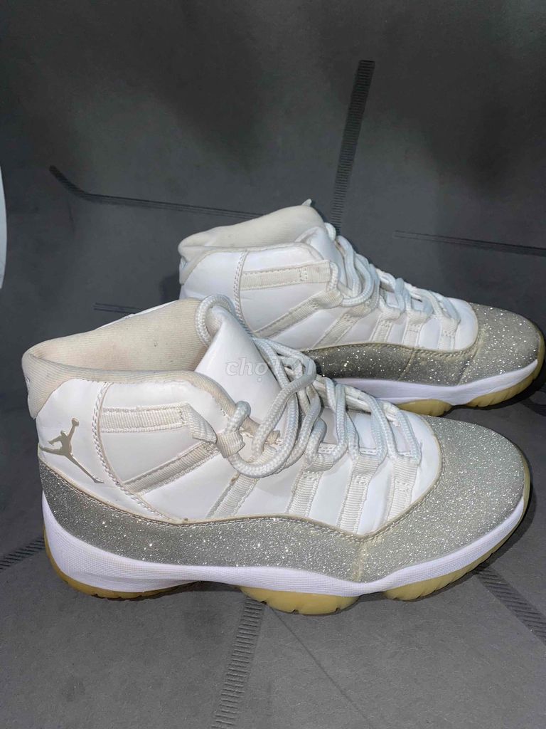 Giày thể thao Jordan 11 Trắng. Mua bán Giày dép tại Huyện Trảng Bom Đồng Nai được đăng bởi Sâu 2hand hình 1