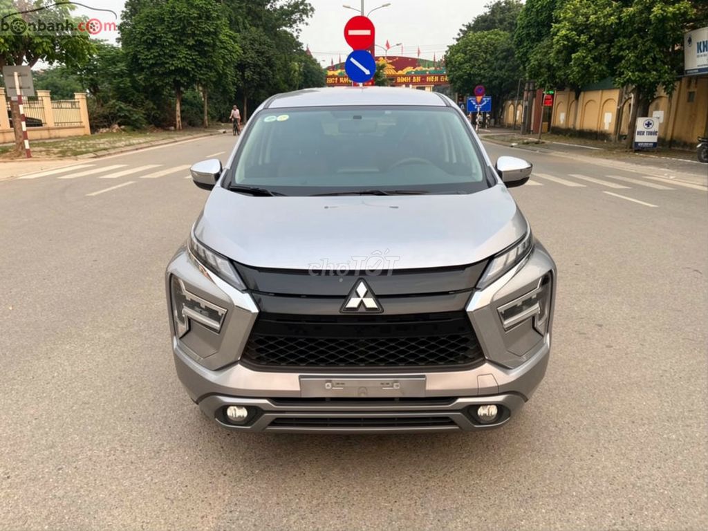 Mitsubishi Xpander Premium 1.5 AT 2022 Серебристый