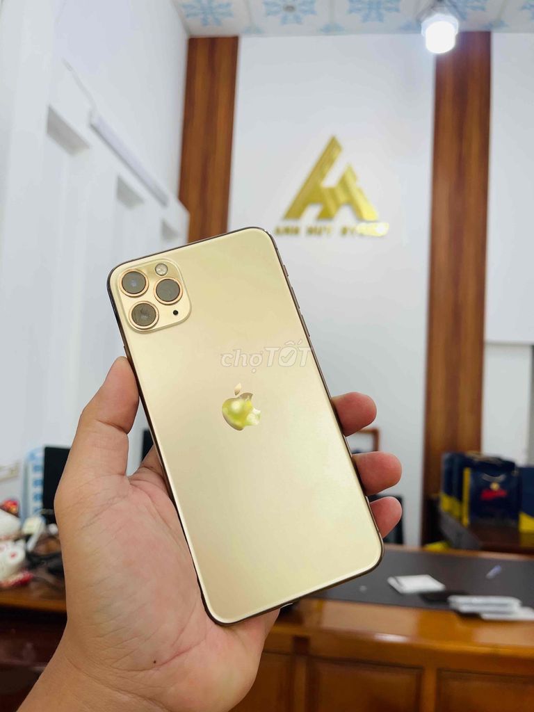 iPhone 11 Pro max 64Gb Gold đẹp 98,99%🤩🤩 5tr990K