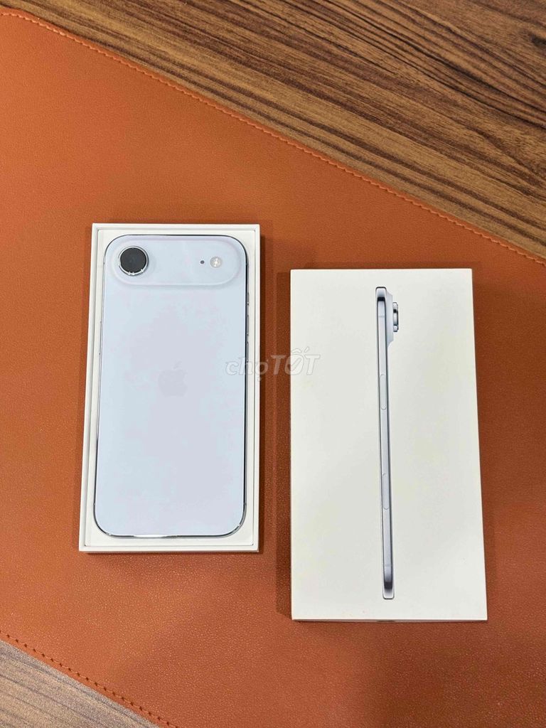 iPhone Air 256GB Skyblue Việt Nam FULLBOX BH dài. Mua bán Điện thoại tại Quận Thanh Xuân Hà Nội được đăng bởi Nguyen Hung  hình 1