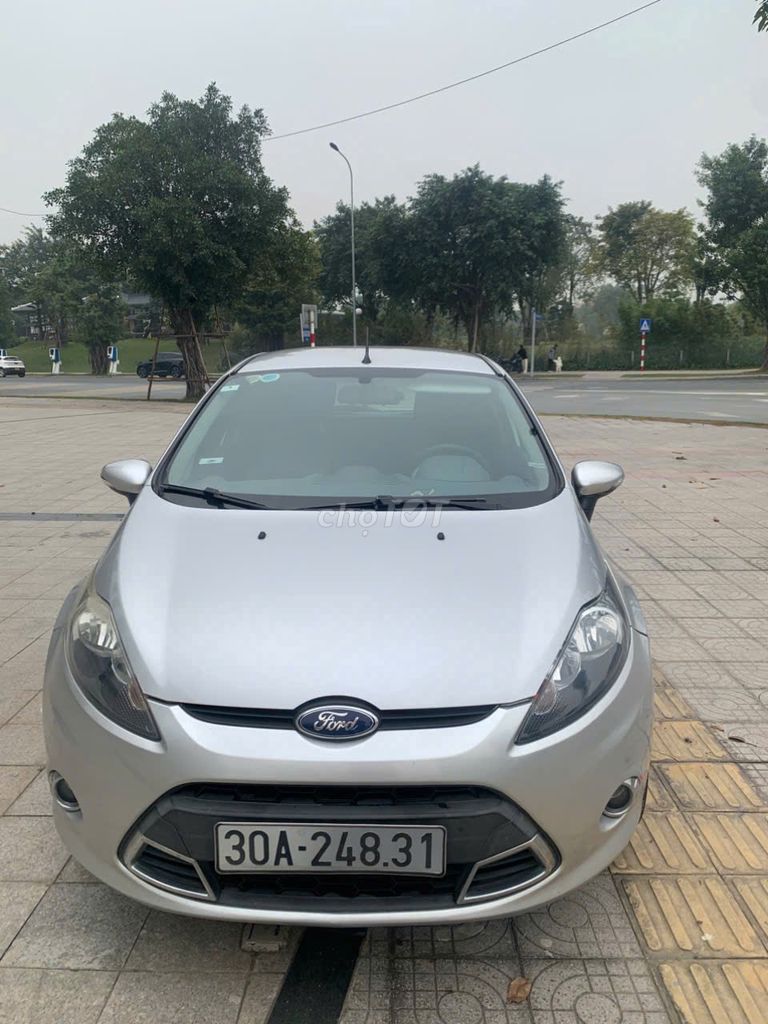 Ford Fiesta S 2012 10 vạn km - không 1 lỗi nhỏ. Mua bán Ô tô tại Quận Cầu Giấy Hà Nội được đăng bởi Nguyễn Thị Yến hình 7