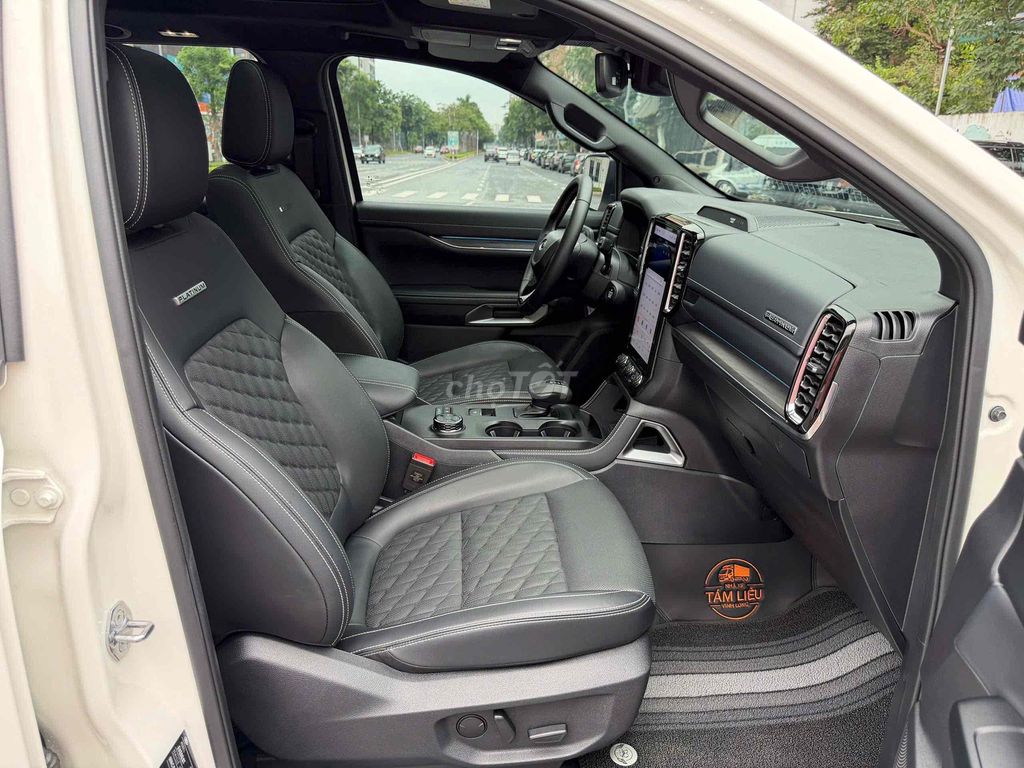 Ford Everest Platinum 2.0L 4x4 AT 2025 - 5000km. Mua bán Ô tô tại Quận Cầu Giấy Hà Nội được đăng bởi Auto 6666 hình 14