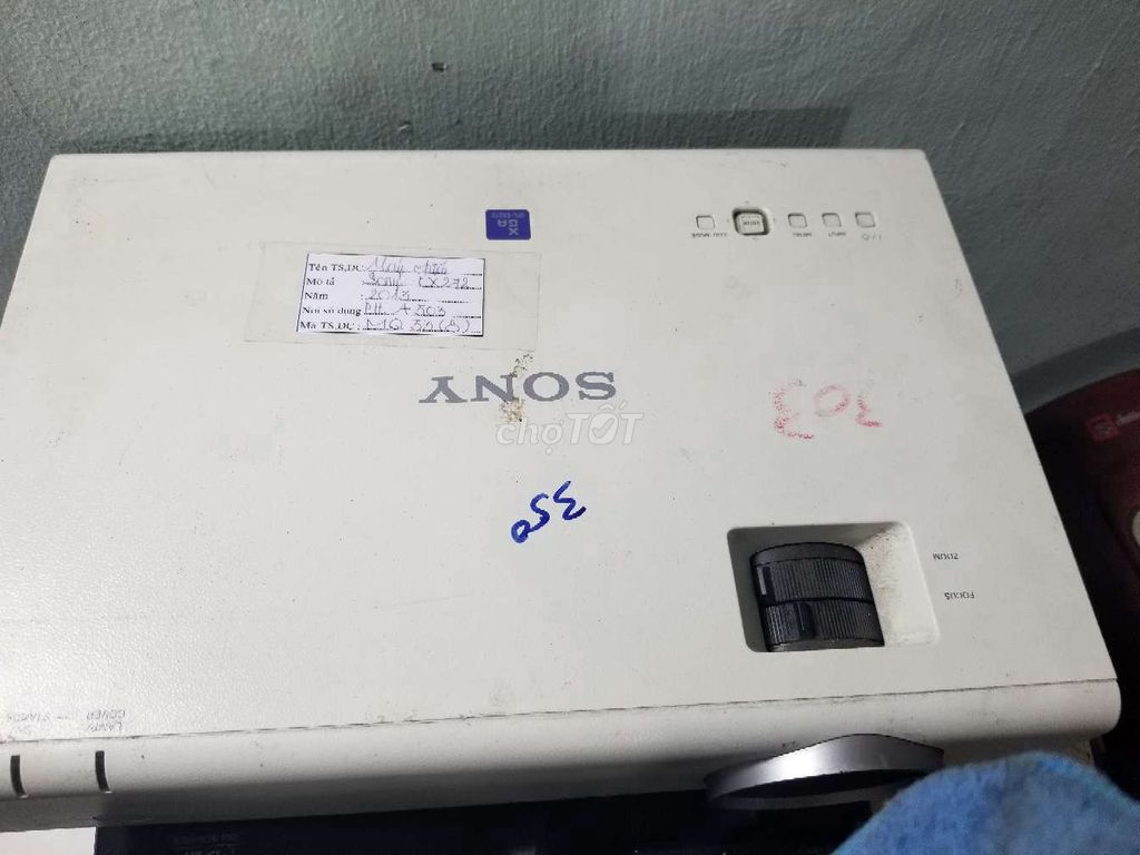 Máy chiếu Sony Trắng. Mua bán Đồ dùng văn phòng tại Quận Gò Vấp Tp Hồ Chí Minh được đăng bởi Thùy Dương Nk hình 1