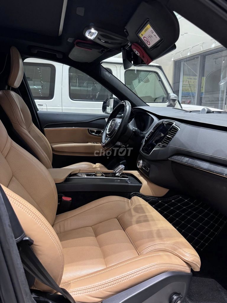 Volvo XC90 T8 AWD Recharge IIsncription 2022. Mua bán Ô tô tại Quận Gò Vấp Tp Hồ Chí Minh được đăng bởi Sĩ Minh hình 8