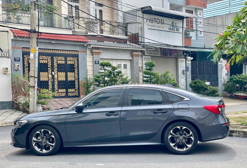 Honda Civic 2022 G - 41000 km. Mua bán Ô tô tại Quận Bình Tân Tp Hồ Chí Minh được đăng bởi SONIC CAR CARE hình 4