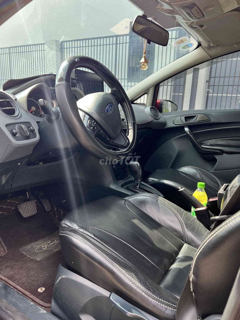 Ford Fiesta 2011 1.6 AT Hatchback. Mua bán Ô tô tại Quận 6 Tp Hồ Chí Minh được đăng bởi Trịnh Hán cường hình 8