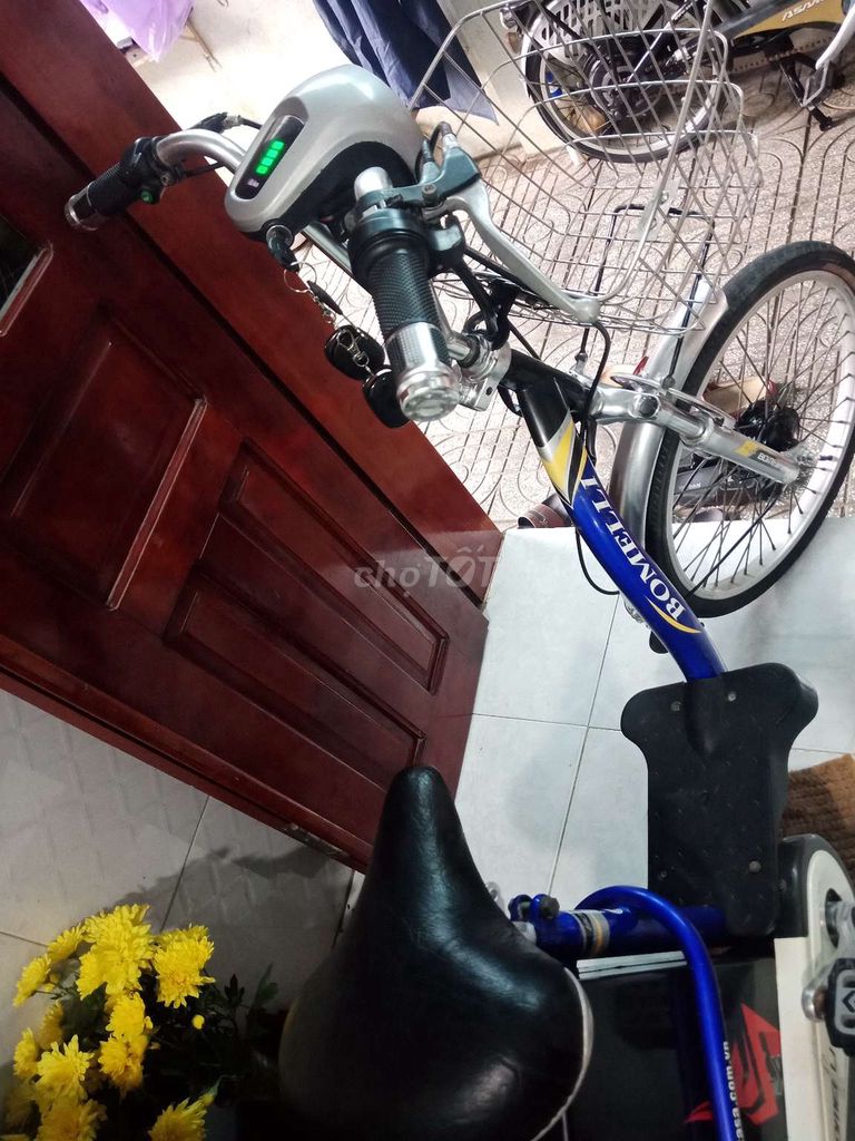 Xe đạp điện bình mạnh còn rất đẹp. Mua bán Xe điện tại Thành phố Vĩnh Long Vĩnh Long được đăng bởi Nguyễn Gia Thi hình 3