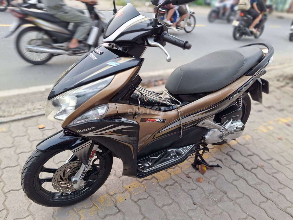 Воздушный клинок Honda 2012 черный