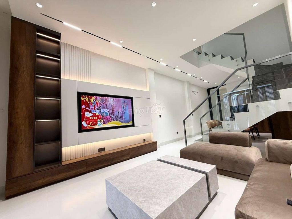 Rent · 3 bd · 54 м² · Thành phố Nha Trang