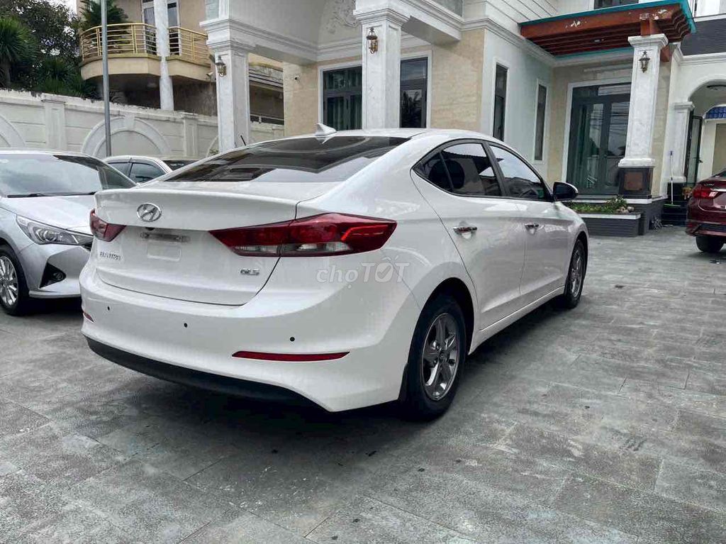 Hyundai Elantra 2019 1.6mt Sport - 70000 km