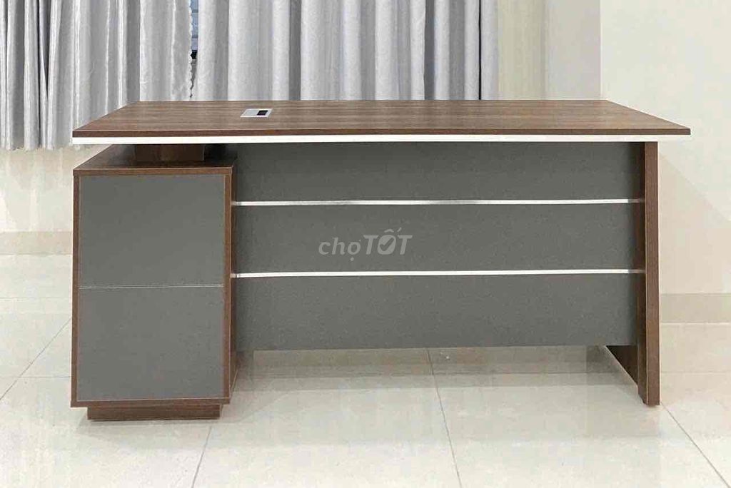 Bàn làm việc giám đốc - bàn có hộc - bao ship. Mua bán Bàn ghế tại Quận Phú Nhuận Tp Hồ Chí Minh được đăng bởi Hiền hình 1