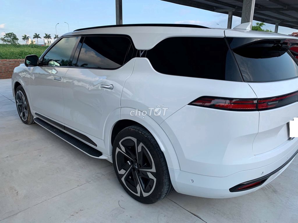 VinFast VF9 Plus màu trắng trần thép 7 chỗ 2024. Mua bán Ô tô tại Quận Hoàn Kiếm Hà Nội được đăng bởi Chin Chít hình 2