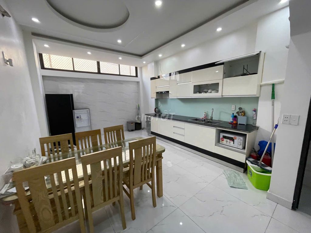 Аренда дома на улице Ван Као, 75 м², 5 спален