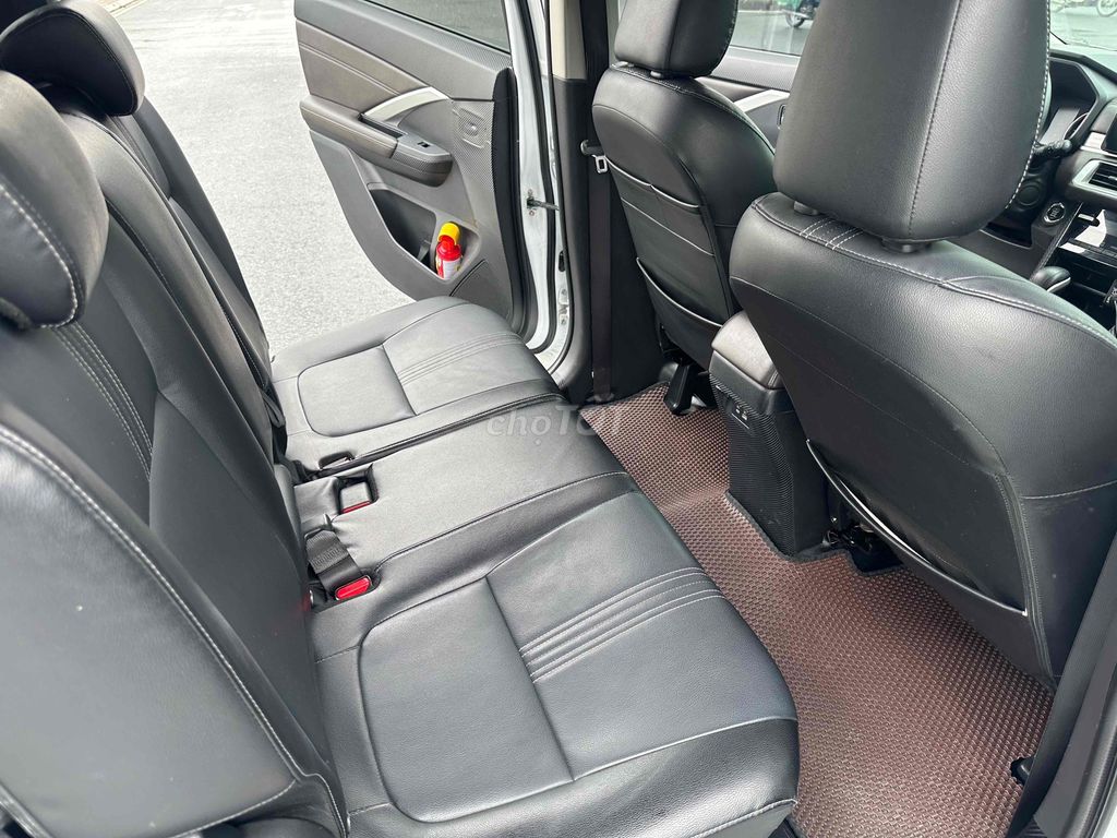 Xe 7 Chỗ Xpander 1.5 sx 2013 AT Premium. Mua bán Ô tô tại Quận Hoàng Mai Hà Nội được đăng bởi Thang Pham hình 13