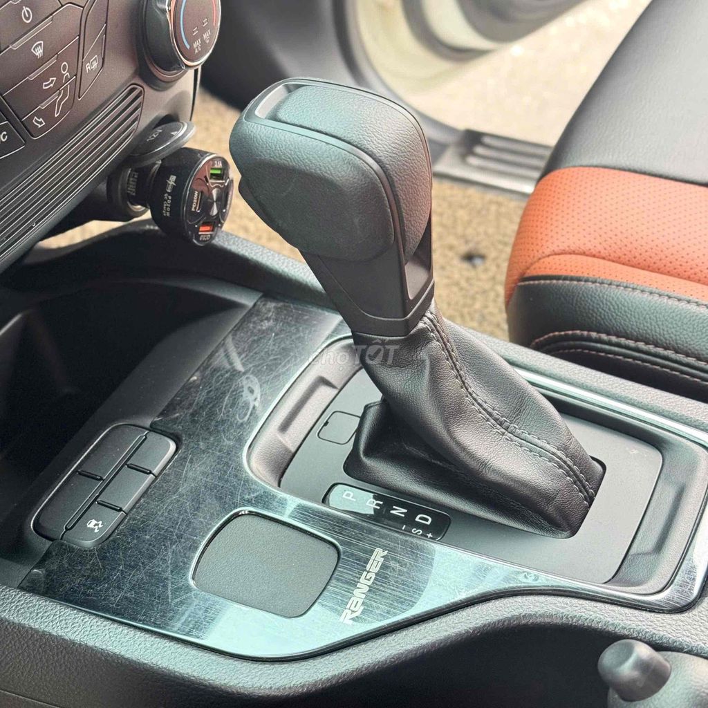 Ford Ranger 2020 XLS 2.2L 4x2 AT - 100000 km. Mua bán Ô tô tại Huyện Thanh Oai Hà Nội được đăng bởi Autu Đăng Khánh hình 15