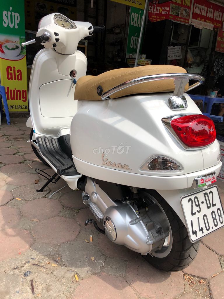 0825911056 - Piaggio LX mới mua đầu năm 2020 biển 29D2-440.88