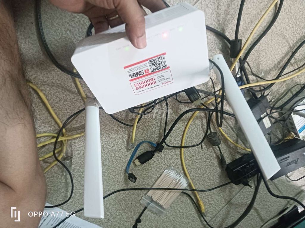 Modem Viettel mới ko còn hộp date 09/2025. Mua bán Phụ kiện (Màn hình, Chuột...) tại Huyện Bình Xuyên Vĩnh Phúc được đăng bởi Thuan Tran hình 1
