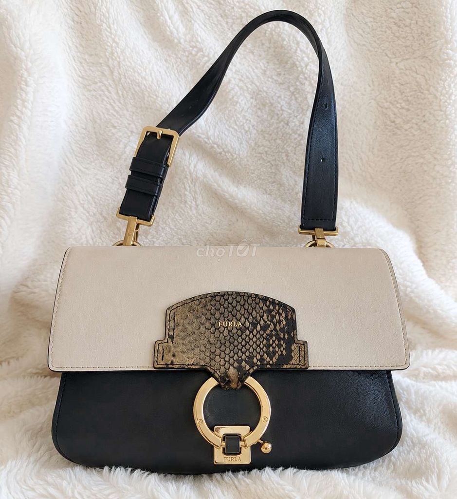 Túi xách Furla Da thật Nữ Đen, kem cũ. Mua bán Túi xách tại Quận Bình Tân Tp Hồ Chí Minh được đăng bởi Lasy hình 1