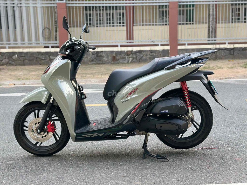 HONDA SH160 BAO HỒ SƠ – LƯỚT 12.000KM – CHÍNH. Mua bán Xe máy tại Thị xã Tân Uyên Bình Dương được đăng bởi Hồ Hoàng Cảnh   hình 1
