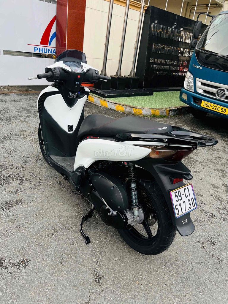 HONDA SH 125cc Fi .2014 Full Ý 2010.Smarkey - GÓP. Mua bán Xe máy tại Quận Gò Vấp Tp Hồ Chí Minh được đăng bởi CẦM ĐỒ NĂM LINH hình 4