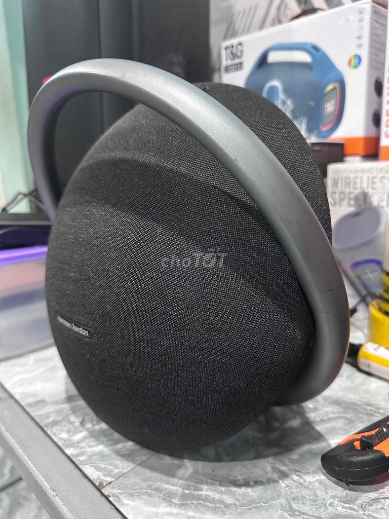 Loa Bluetooth Harman/Kardon ONYX 7 Đen. Mua bán Tivi, Âm thanh tại Thị xã Hương Trà Thừa Thiên Huế được đăng bởi  Long hình 1