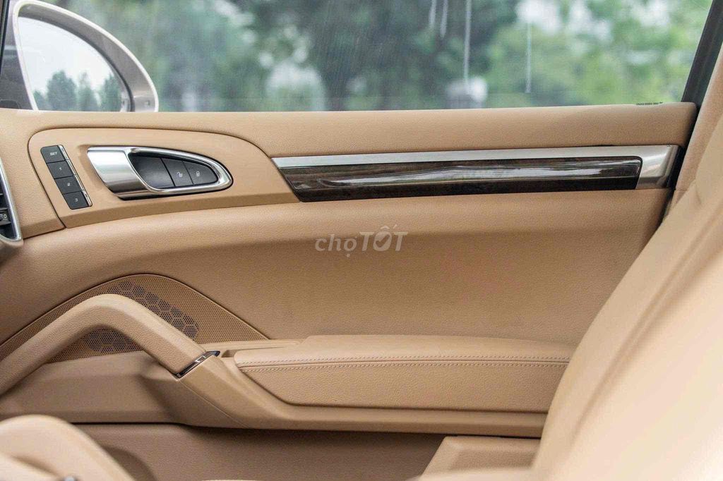 Porsche Cayenne 2016 Vàng cát - 83.000 km. Mua bán Ô tô tại Quận 1 Tp Hồ Chí Minh được đăng bởi FatCar Auto hình 13