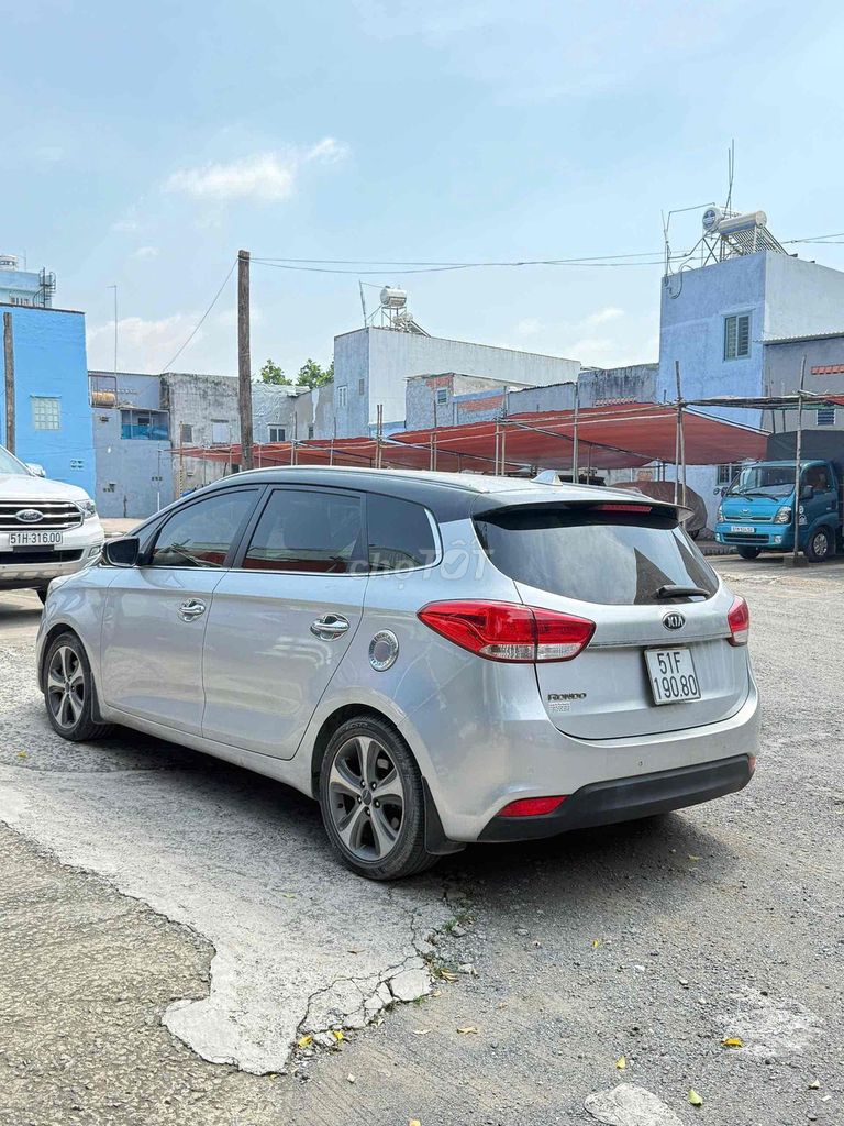 Kia Rondo Bạc 7 Chỗ chỉ 3xxtr xe bền rẻ đẹp. Mua bán Ô tô tại Quận 8 Tp Hồ Chí Minh được đăng bởi nguyễn thúc khoa hình 6