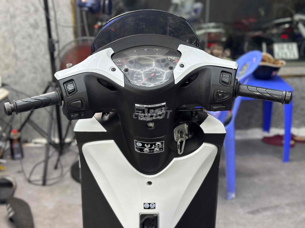 SH125 2014 up áo Ý, góp trả trước 15tr bao nợ xấu. Mua bán Xe máy tại Quận Tân Phú Tp Hồ Chí Minh được đăng bởi bình đoàn exciter BÁN TRẢ GÓP hình 5