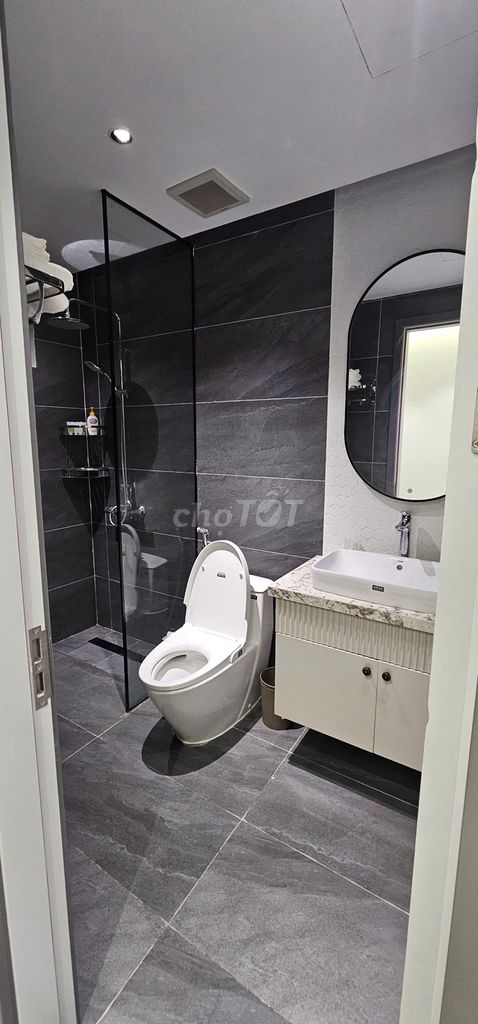 Квартира с видом на озеро Нгок Кхань, 50м2, 1 спальня