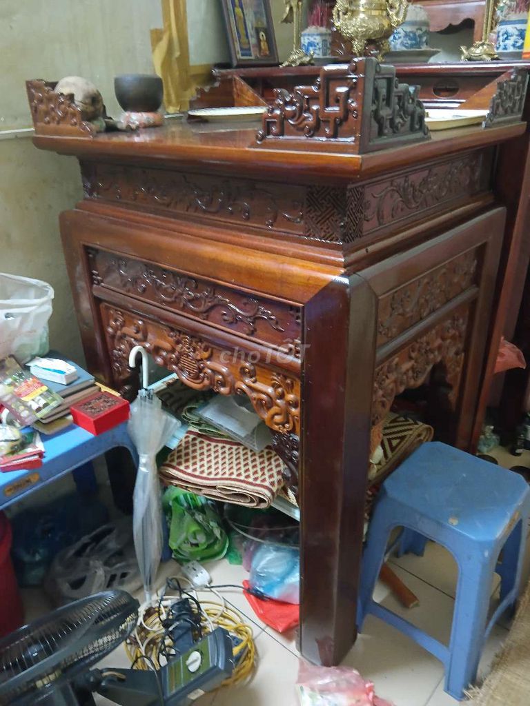 Bàn thờ gỗ quý Long Biên. Mua bán Nội thất, đồ gia dụng khác tại Quận Long Biên Hà Nội được đăng bởi Nguyễn Chí Dũng hình 1