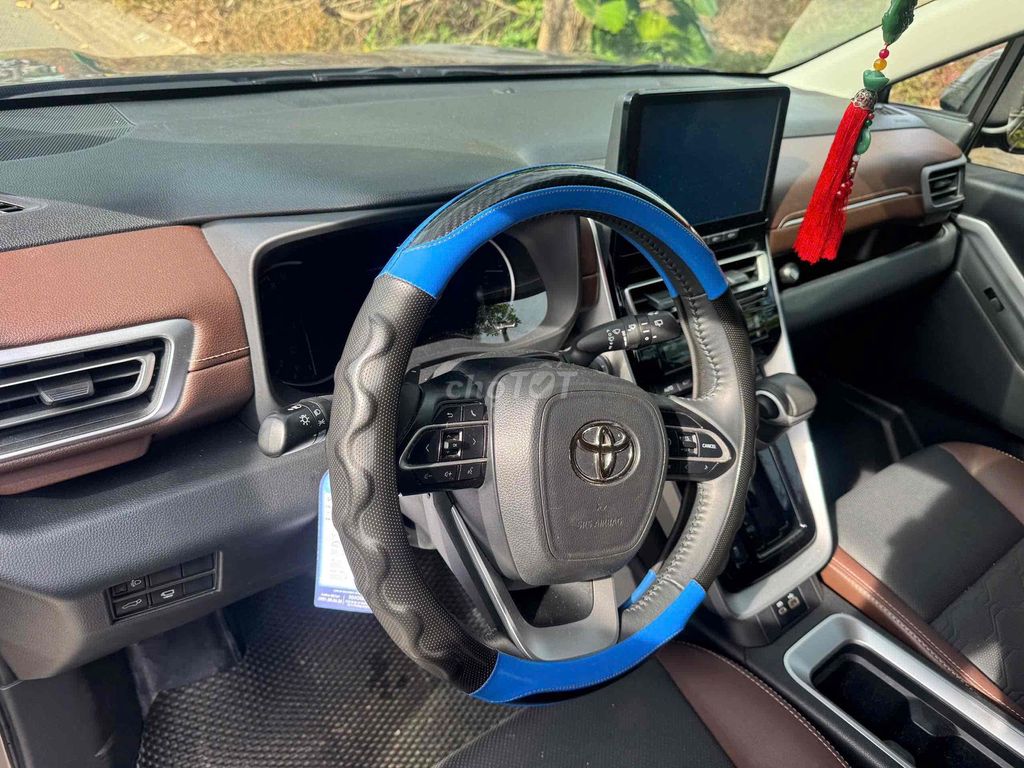 🚘 TOYOTA INNOVA CROSS 2024 - Xe 1 Chủ dùng kỹ. Mua bán Ô tô tại Thành phố Thủ Đức Tp Hồ Chí Minh được đăng bởi Tấn Lợi Car hình 7