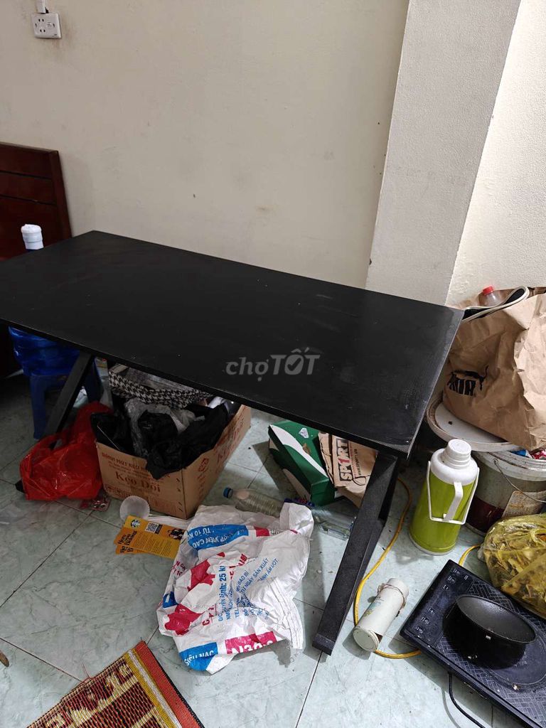 Bàn ghế gỗ lưới đơn giản. Mua bán Bàn ghế tại Quận Nam Từ Liêm Hà Nội được đăng bởi vũ lê kiên hình 1