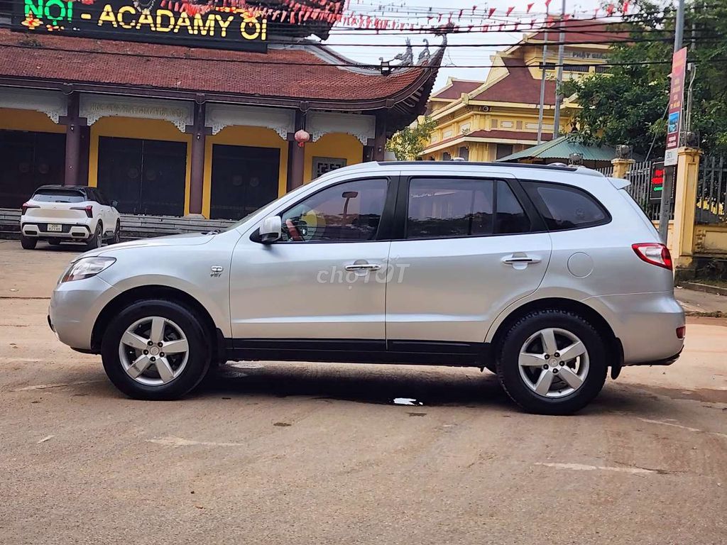 Huydai santafe lăn bánh 2008 ,đẹp xuất sắc. Mua bán Ô tô tại Huyện Sóc Sơn Hà Nội được đăng bởi Thế Auto  hình 1