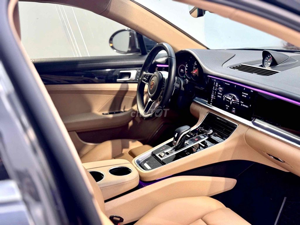 Porsche Panamera 3.0 V6 model 2018. Mua bán Ô tô tại Quận 8 Tp Hồ Chí Minh được đăng bởi Khoa nguyễn hình 10