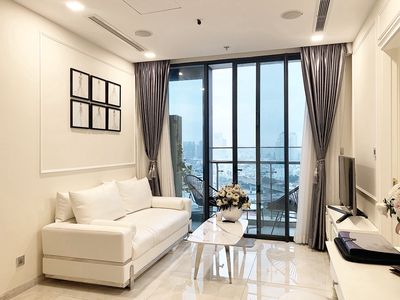 Cần Bán CH 2PN Sở Hữu Vĩnh Viễn - Vinhomes Golden River (Bason)
