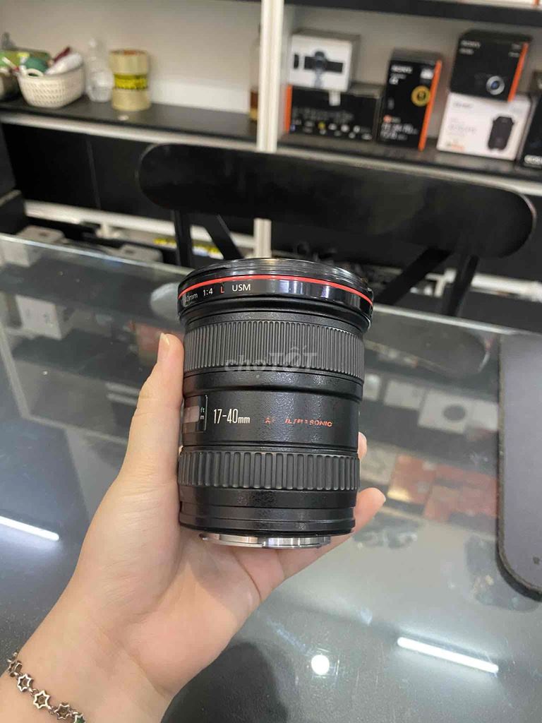 Ống kính Canon 17-40mm f4L Đen. Mua bán Máy ảnh, Máy quay tại Quận Thanh Xuân Hà Nội được đăng bởi Phạm Quang Minh hình 1