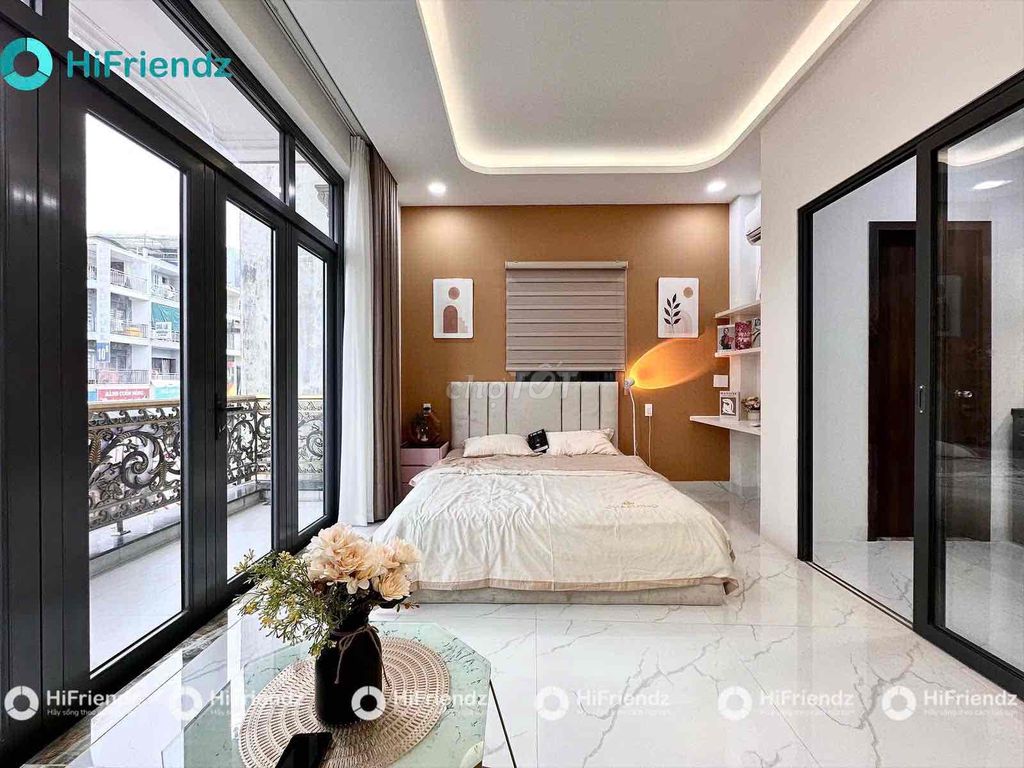 1 Phòng Ngủ - Ban Công -  Tách Bếp - Full Nội Thất