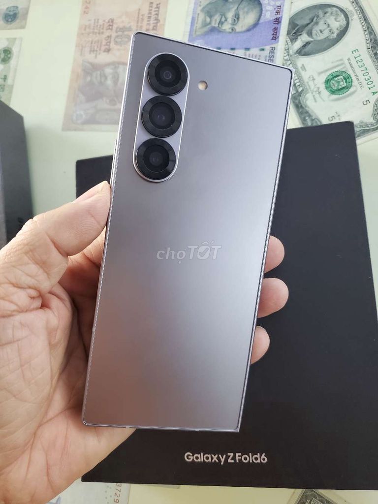 Samsung Z Fold6 512GB Xám SSVN. Mua bán Điện thoại tại Thành phố Buôn Ma Thuột Đắk Lắk được đăng bởi Lê Nguyễn SmartPhones hình 1