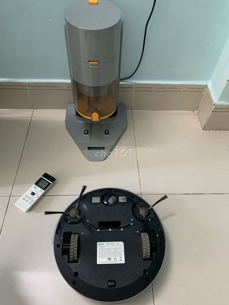 Robot hút bụi Light N Easy  Vacuum A5  (Có remote). Mua bán Nội thất, đồ gia dụng khác tại Thành phố Thủ Đức Tp Hồ Chí Minh được đăng bởi KennyK hình 1